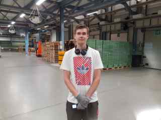 Tamron kesätyöntekijä Ville Penkari.